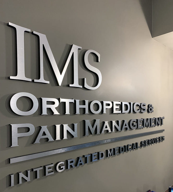 interior orthopedic pain management sign